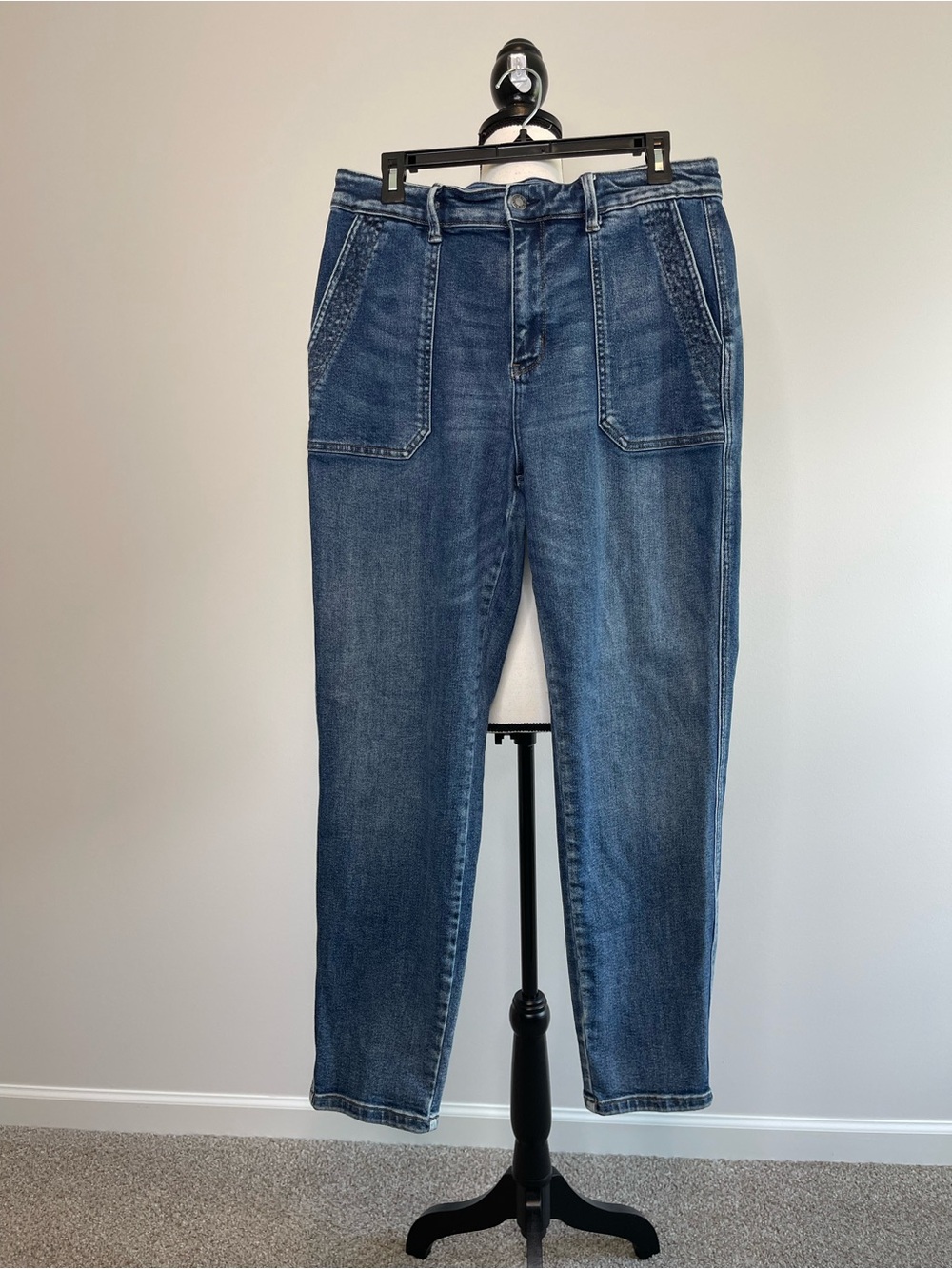 Judy Blue size 31 denim blue jeans with pockets casual high rise